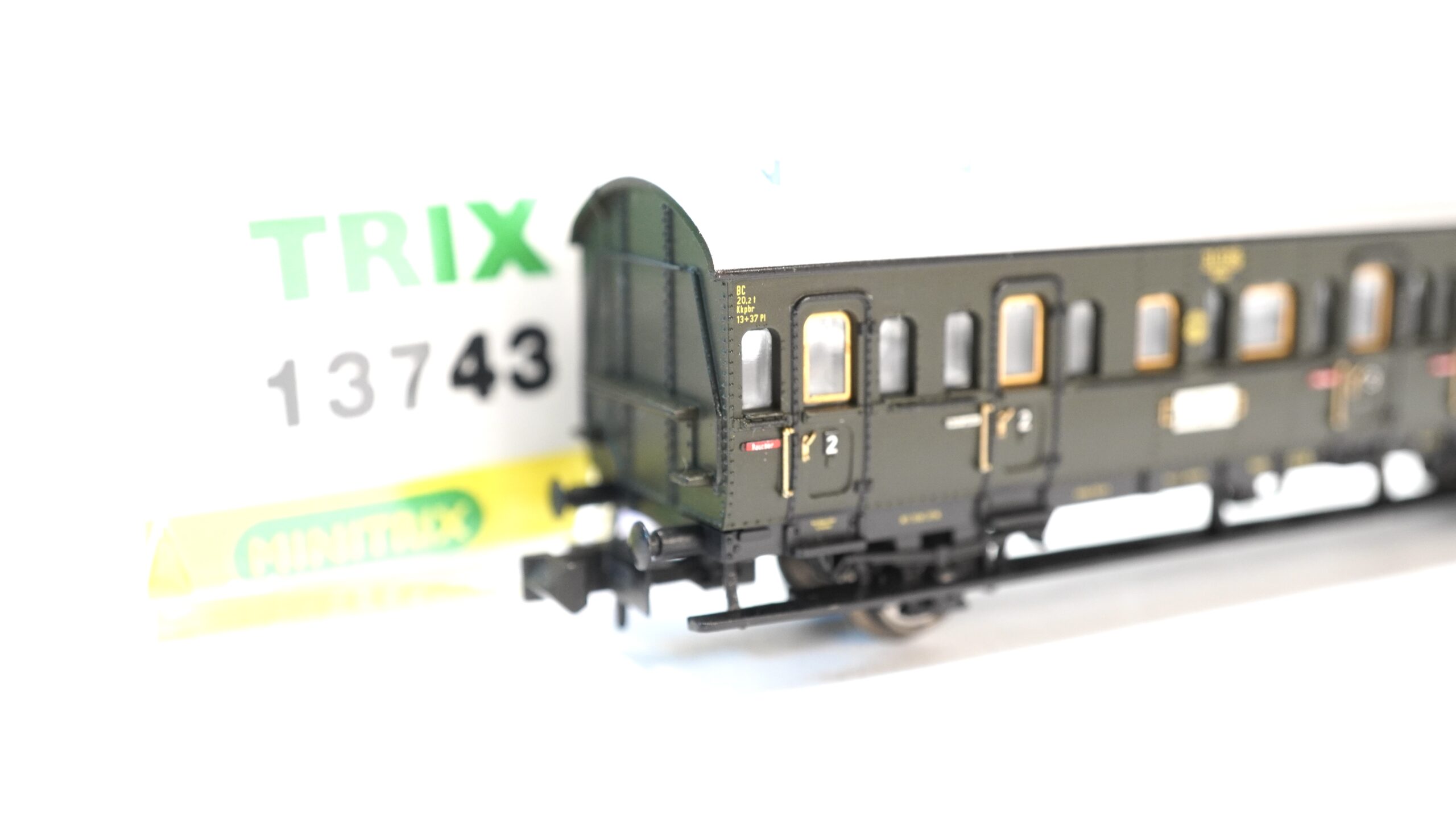 Minitrix 13743 N K.Bay.Sts.B. Personenwagen 2./3.Kl Mainz OVP | A1159 4 Minitrix 13743 N K.Bay.Sts.B. Personenwagen 2./3.Kl Mainz OVP | A1159 – Bild 4