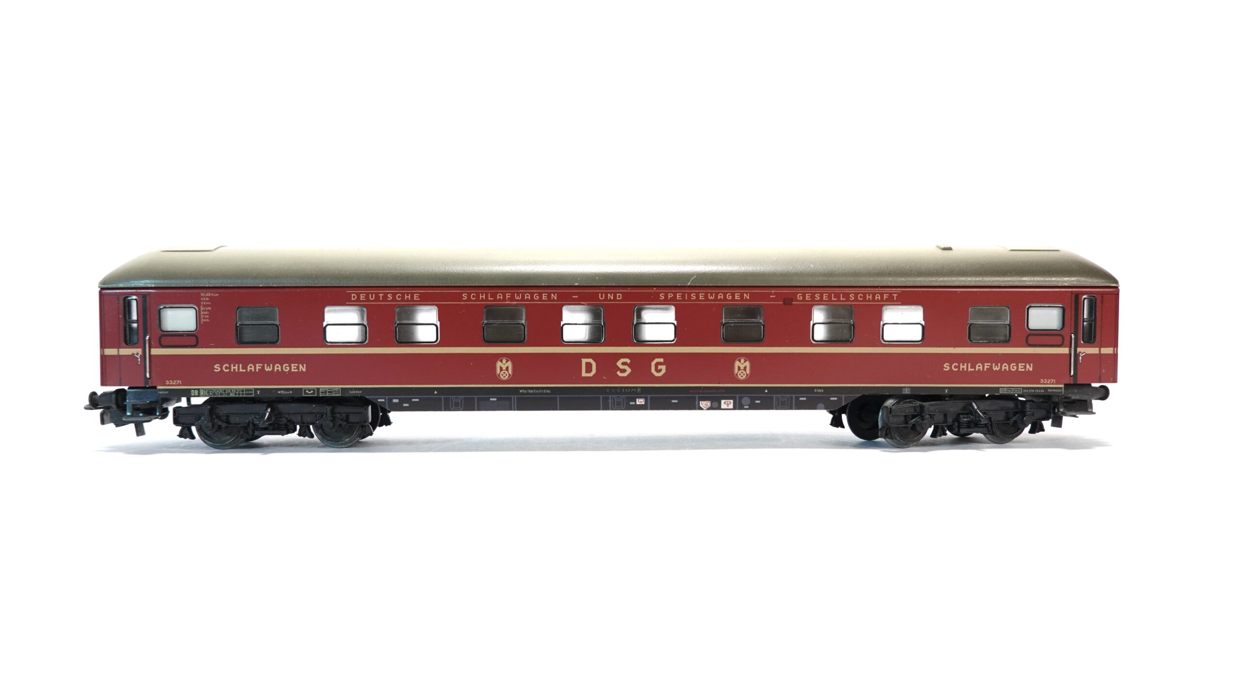 Märklin 4064 H0 DSG Schnellzug-Schlafwagen rot | A1122 1 Märklin 4064 H0 DSG Schnellzug-Schlafwagen rot | A1122