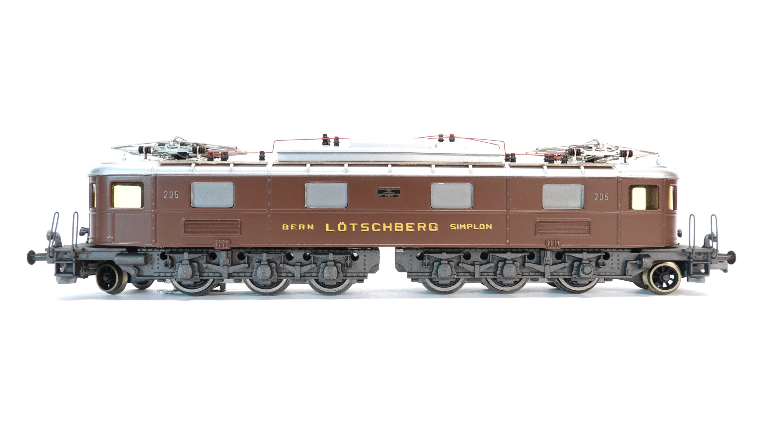 Roxy 10010 H0 BLS Ae 6/8 Elektrolokomotive braun | A1126 4 Roxy 10010 H0 BLS Ae 6/8 Elektrolokomotive braun | A1126 – Bild 4