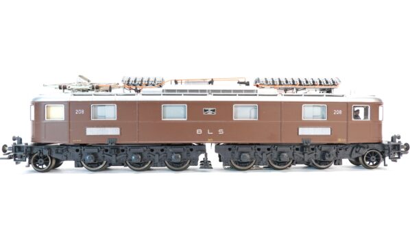 Roco 43952 H0 BLS Ae 6/8 Elektrolokomotive braun | A0721