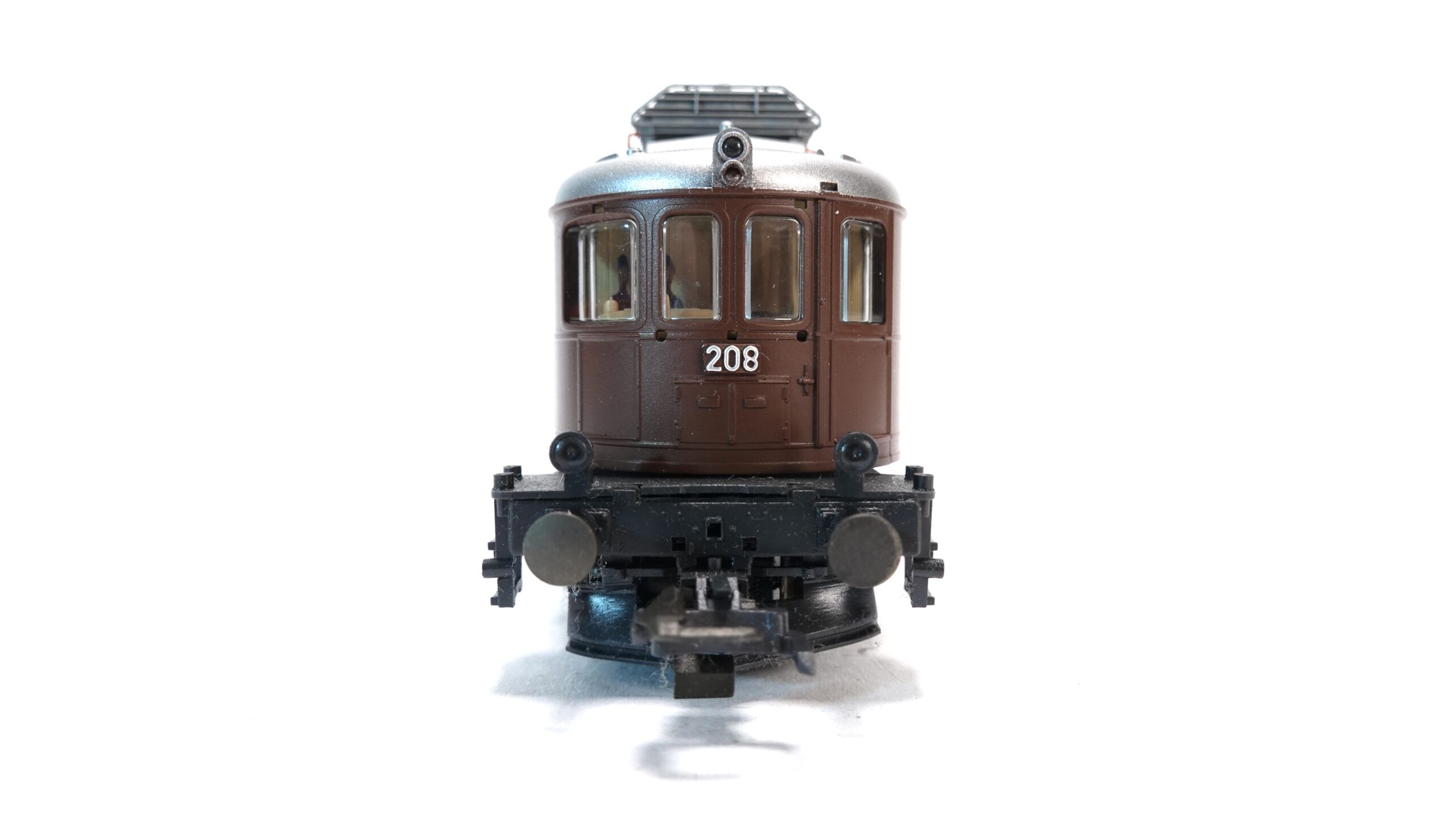 Roco 43952 H0 BLS Ae 6/8 Elektrolokomotive braun | A0721 5 Roco 43952 H0 BLS Ae 6/8 Elektrolokomotive braun | A0721 – Bild 5