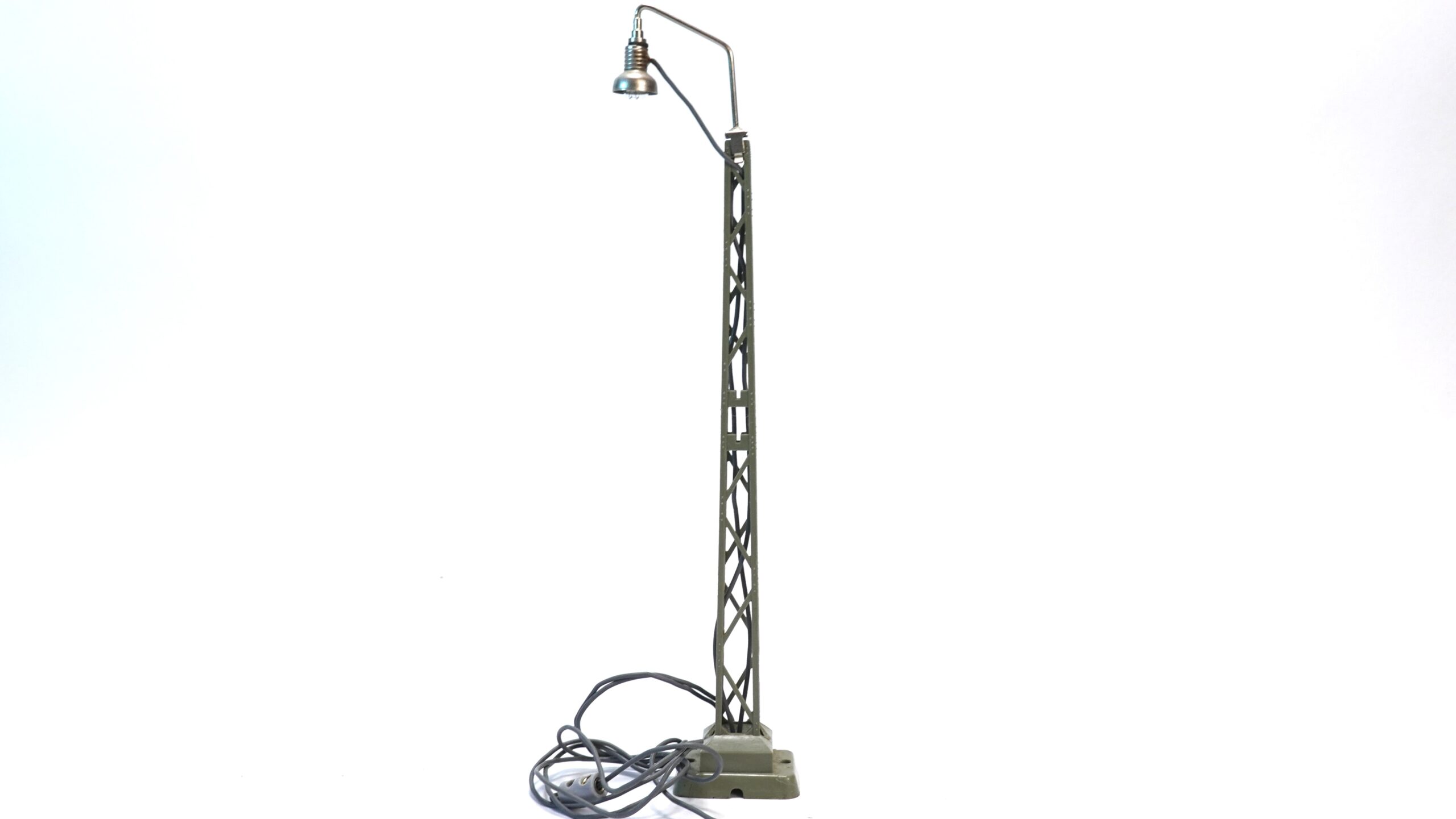 Märklin 7046 H0 - Bogenlampe mit Gittermast 4 Märklin 7046 H0 - Bogenlampe mit Gittermast – Bild 4
