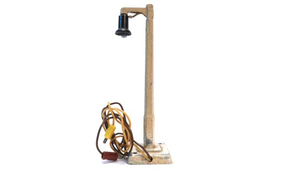 Märklin 448/1 H0 – Einarmige Bogenlampe Guss