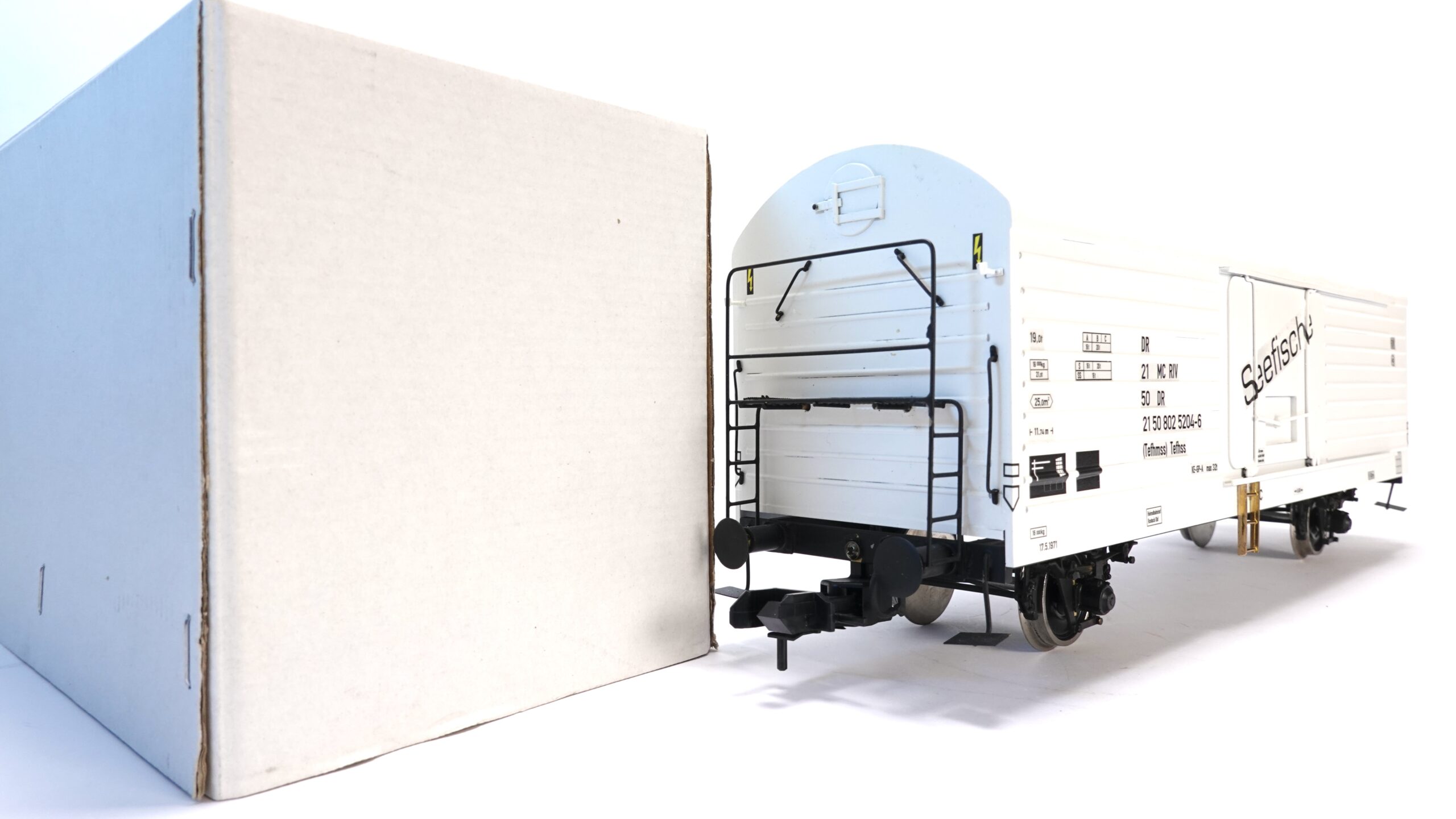 jübe-Modelle 10-004 1 DR Eiskühlwagen Tefs Seefische OVP | A5356 2 jübe-Modelle 10-004 1 DR Eiskühlwagen Tefs Seefische OVP | A5356 – Bild 2