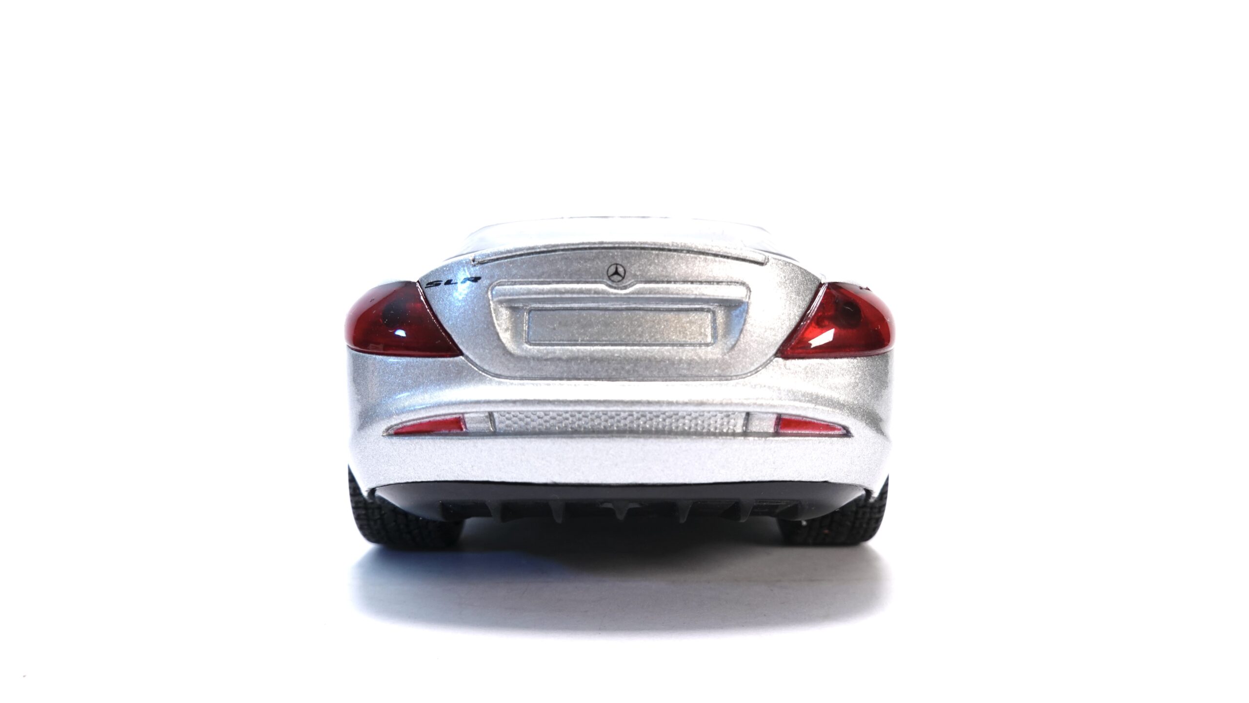 NewRay Mercedes-Benz SLR McLaren silber metallic | A5365 3 NewRay Mercedes-Benz SLR McLaren silber metallic | A5365 – Bild 3