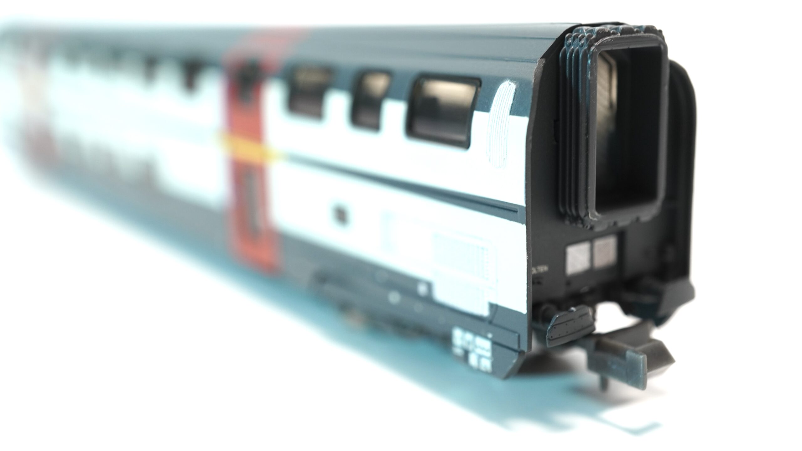 Hobbytrain H2510 N SBB IC2000 Doppelstockwagen 1. Kl | A1276 10 Hobbytrain H2510 N SBB IC2000 Doppelstockwagen 1. Kl | A1276 – Bild 10