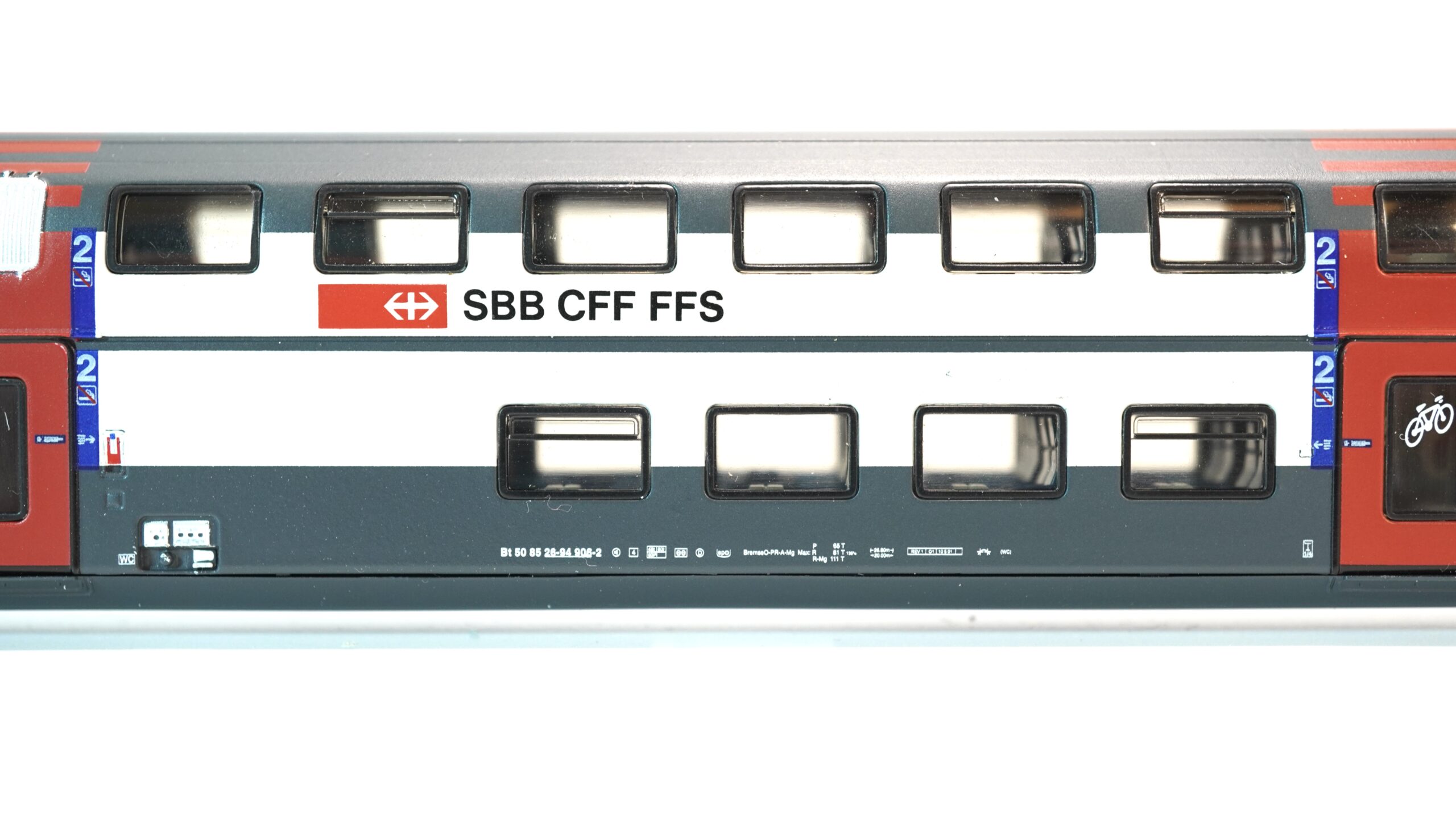 Hobbytrain H25104 N SBB IC2000 Doppelstock-Steuerwagen 2. Klasse Bt | A1278 3 Hobbytrain H25104 N SBB IC2000 Doppelstock-Steuerwagen 2. Klasse Bt | A1278 – Bild 3