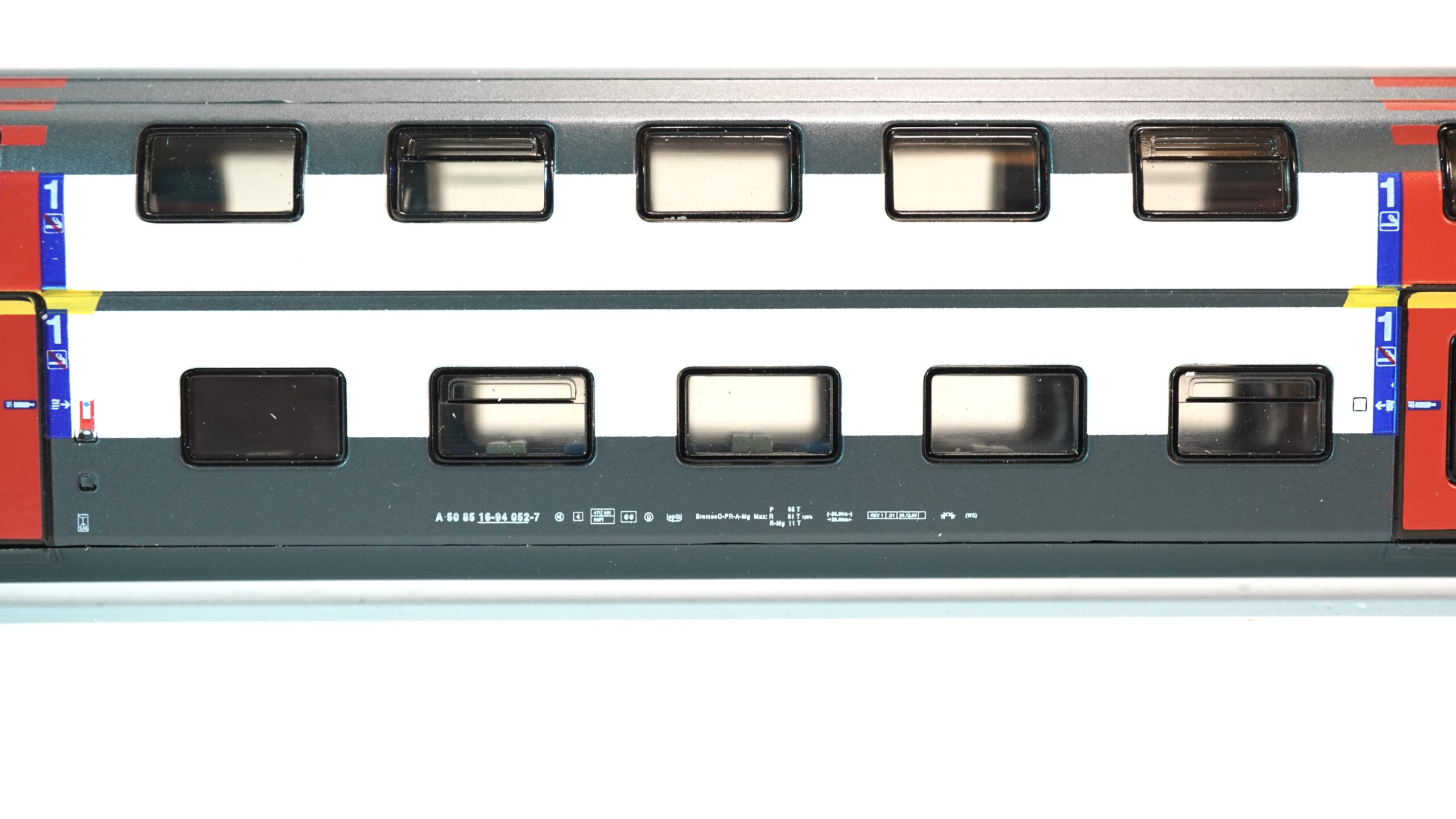 Hobbytrain H25108 N SBB IC2000 Doppelstockwagen 1. Klasse | A1281 6 Hobbytrain H25108 N SBB IC2000 Doppelstockwagen 1. Klasse | A1281 – Bild 6