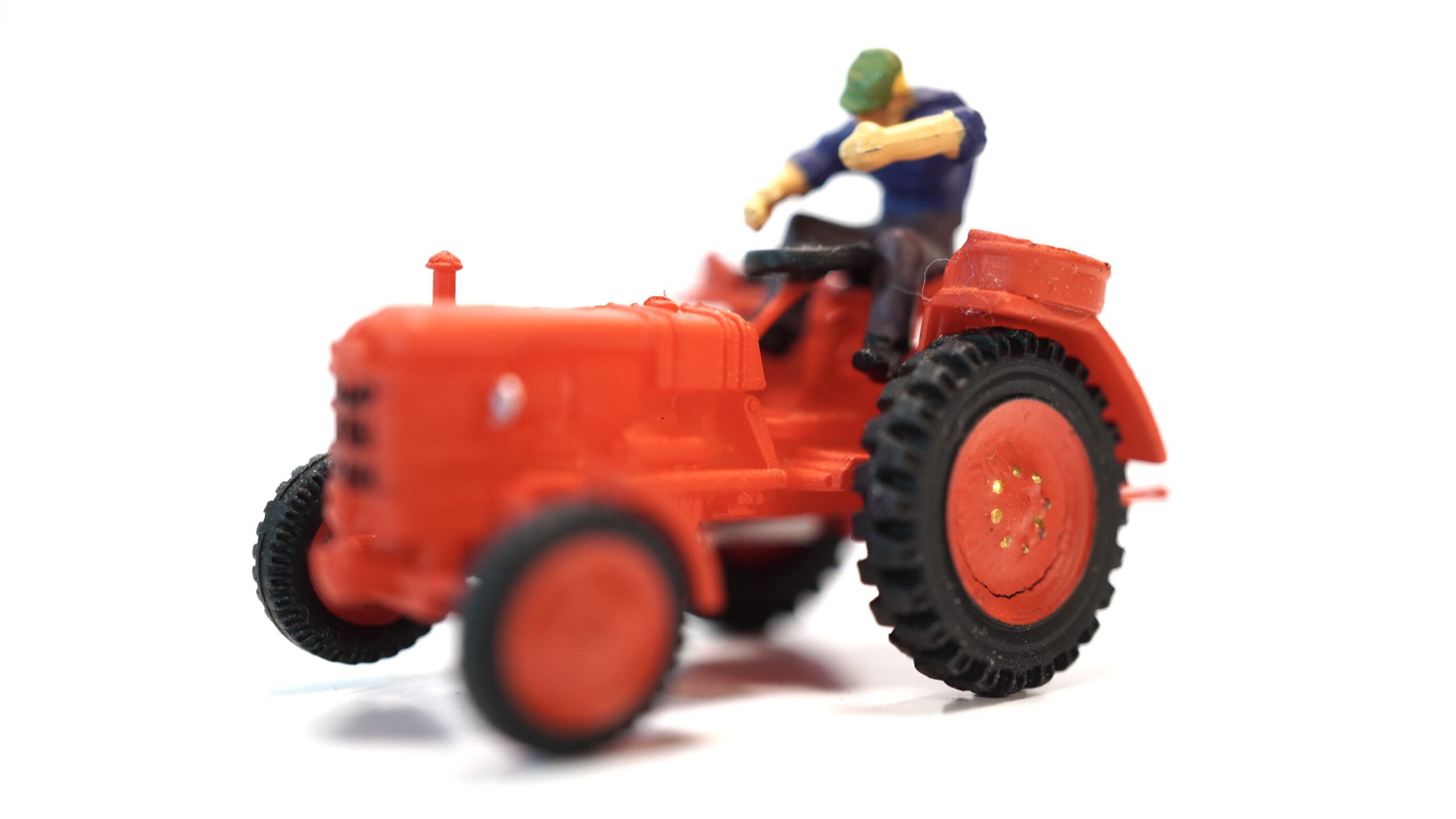 Preiser 17933 H0 Traktor Fahr D 180 H mit Mähbalken und Fahrer | A1299 1 Preiser 17933 H0 Traktor Fahr D 180 H mit Mähbalken und Fahrer | A1299