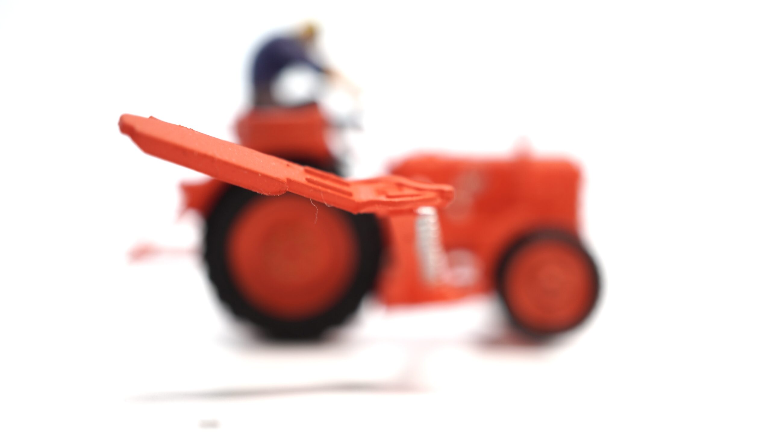 Preiser 17933 H0 Traktor Fahr D 180 H mit Mähbalken und Fahrer | A1299 4 Preiser 17933 H0 Traktor Fahr D 180 H mit Mähbalken und Fahrer | A1299 – Bild 4