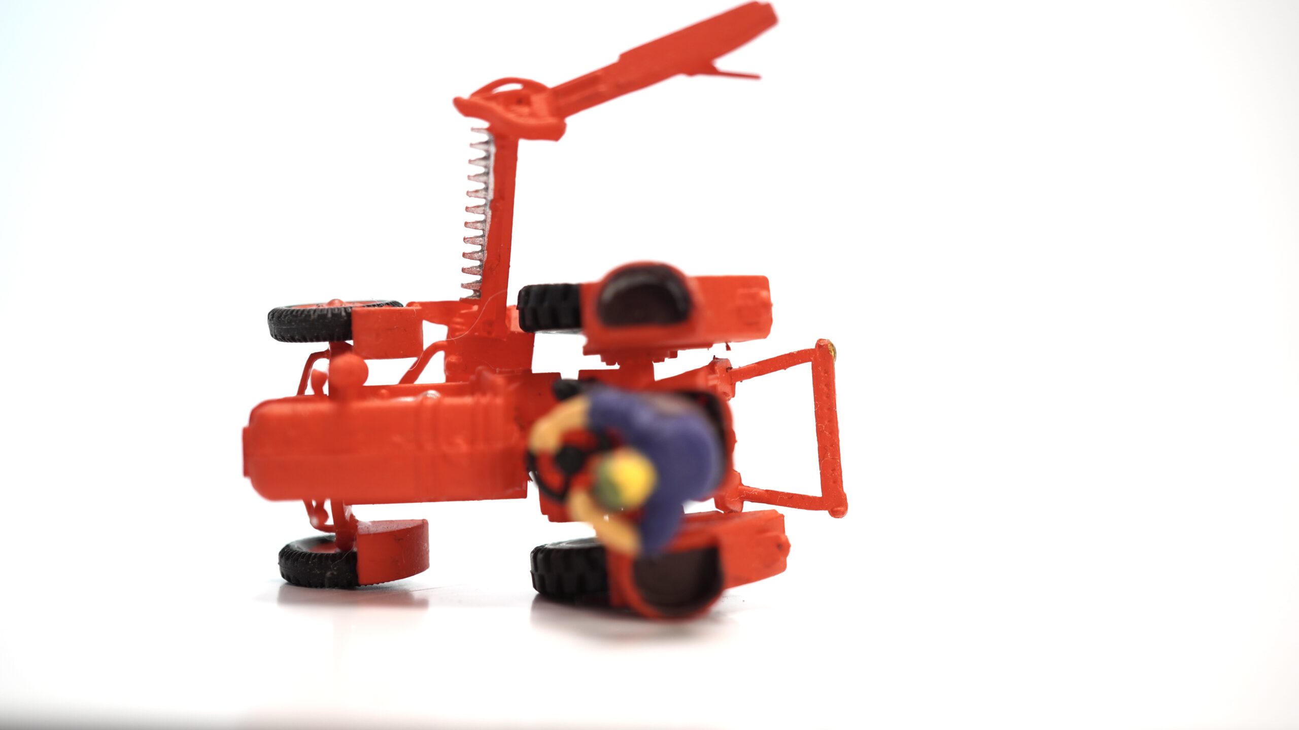 Preiser 17933 H0 Traktor Fahr D 180 H mit Mähbalken und Fahrer | A1299 2 Preiser 17933 H0 Traktor Fahr D 180 H mit Mähbalken und Fahrer | A1299 – Bild 2