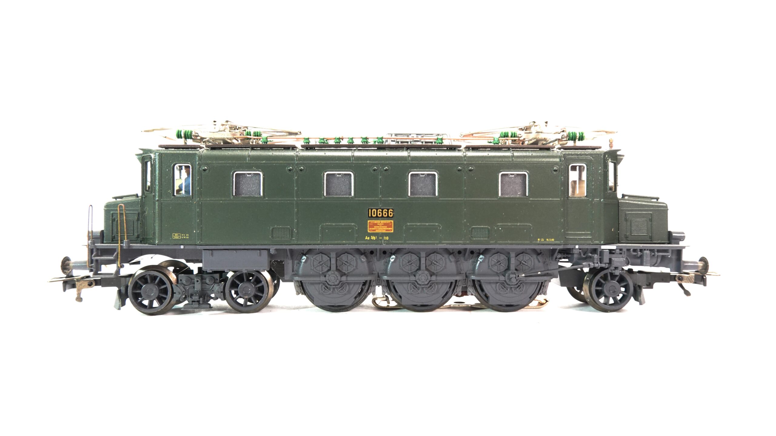 Fleischmann 1145 H0 SBB Ae 3/6 I 10666 Buchli-Antrieb | A1729 1 Fleischmann 1145 H0 SBB Ae 3/6 I 10666 Buchli-Antrieb | A1729