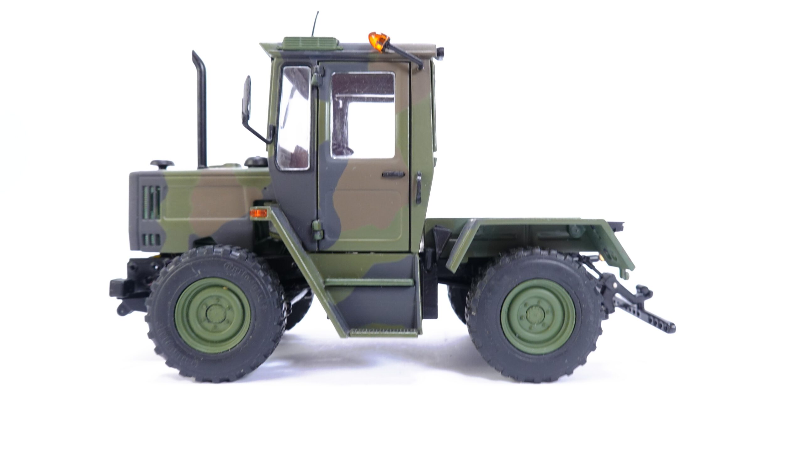 Weise-Toys 2039 1:32 KLu MB-trac 700 K Flecktarn LM 11/77 | A5451