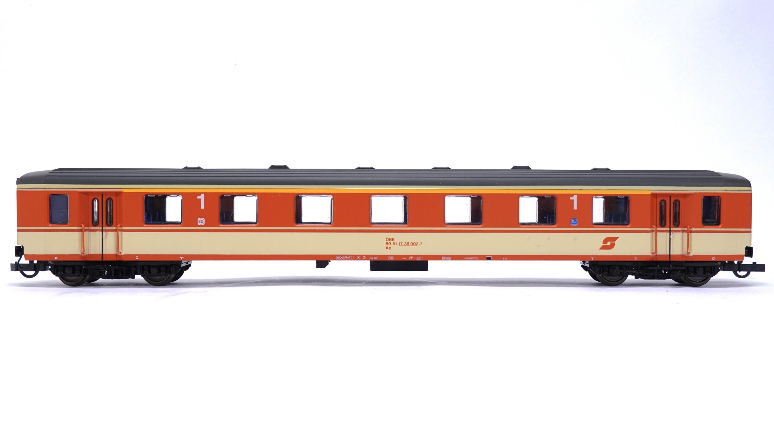 Roco 44483 H0 ÖBB Schnellzugwagen 1. Kl. Ap reinorange | A2121
