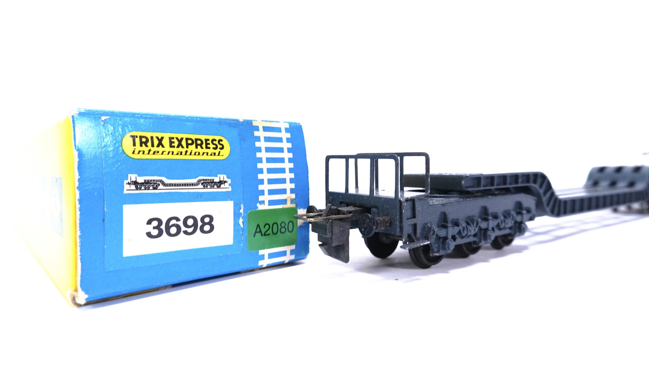 Trix Express 3698 H0 DB Tiefladewagen grau | A2080 9 Trix Express 3698 H0 DB Tiefladewagen grau | A2080 – Bild 9