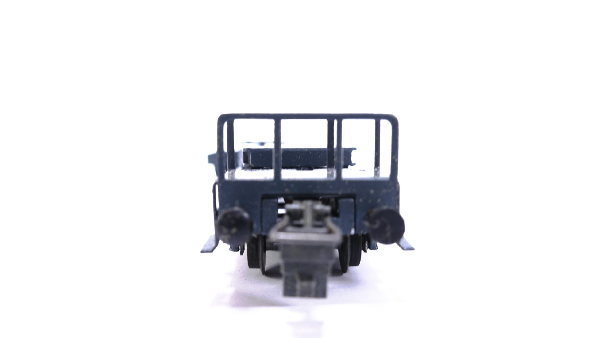 Trix Express 3698 H0 DB Tiefladewagen grau | A2080 4 Trix Express 3698 H0 DB Tiefladewagen grau | A2080 – Bild 4